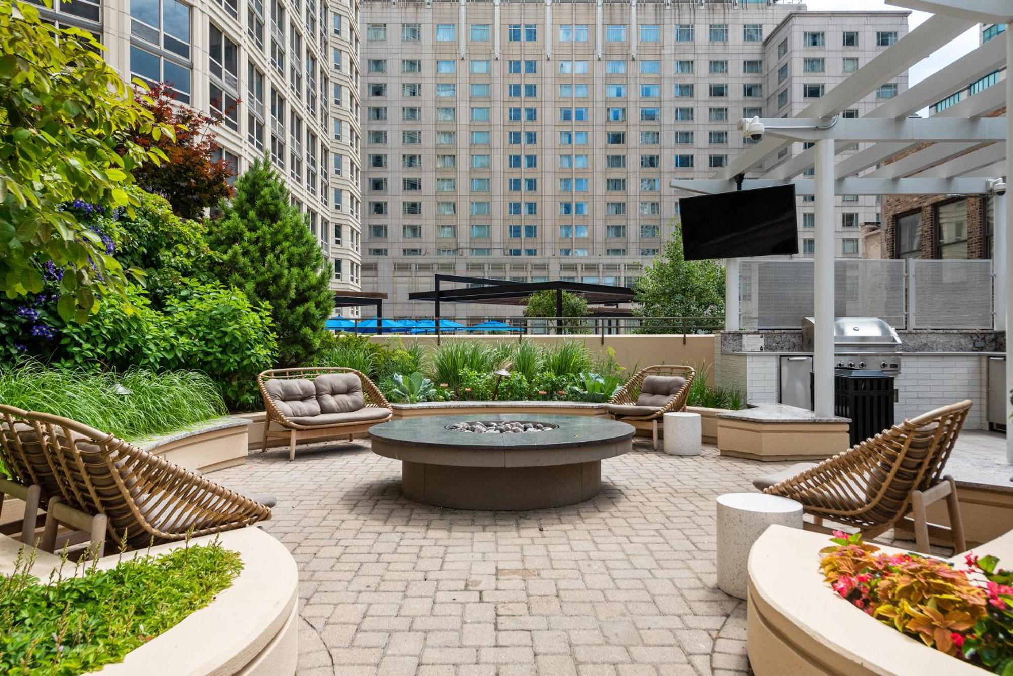 The Bernardin Gold Coast Luxury Apartments Near Magnificent Mile Chicago Buitenkant foto