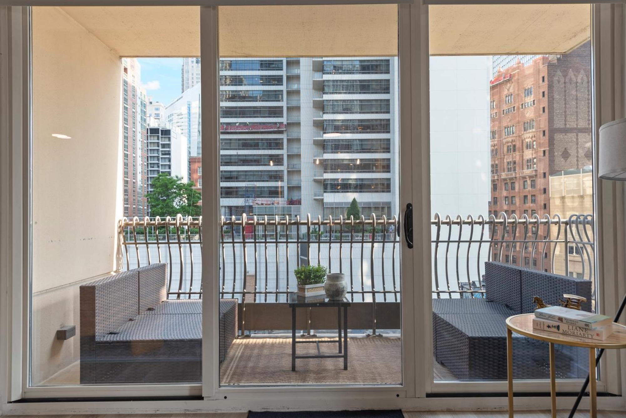 The Bernardin Gold Coast Luxury Apartments Near Magnificent Mile Chicago Buitenkant foto